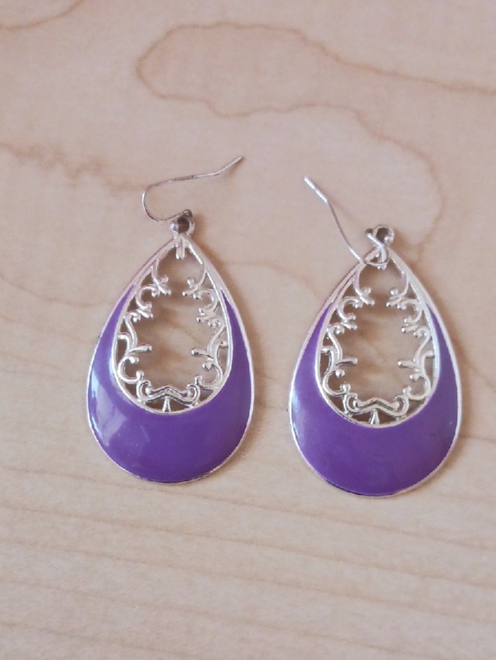 Source Unknown Purple Teardrop Filigree Dangle Earrings